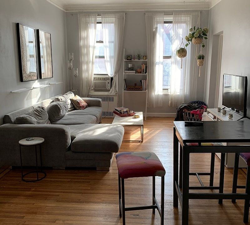 1st image of 302 E 3rd St APT 4B