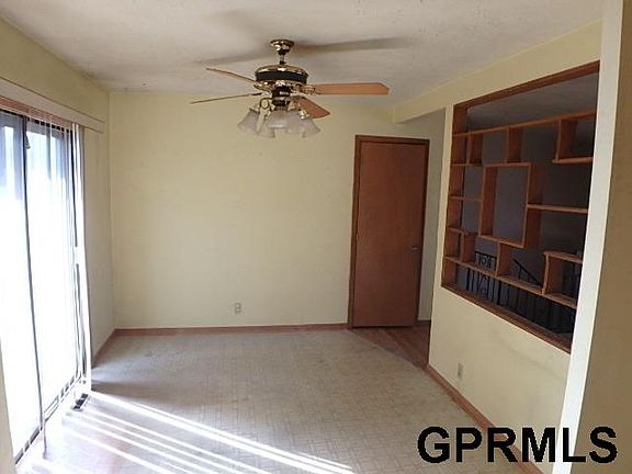 3rd image of 409 Westcott Dr