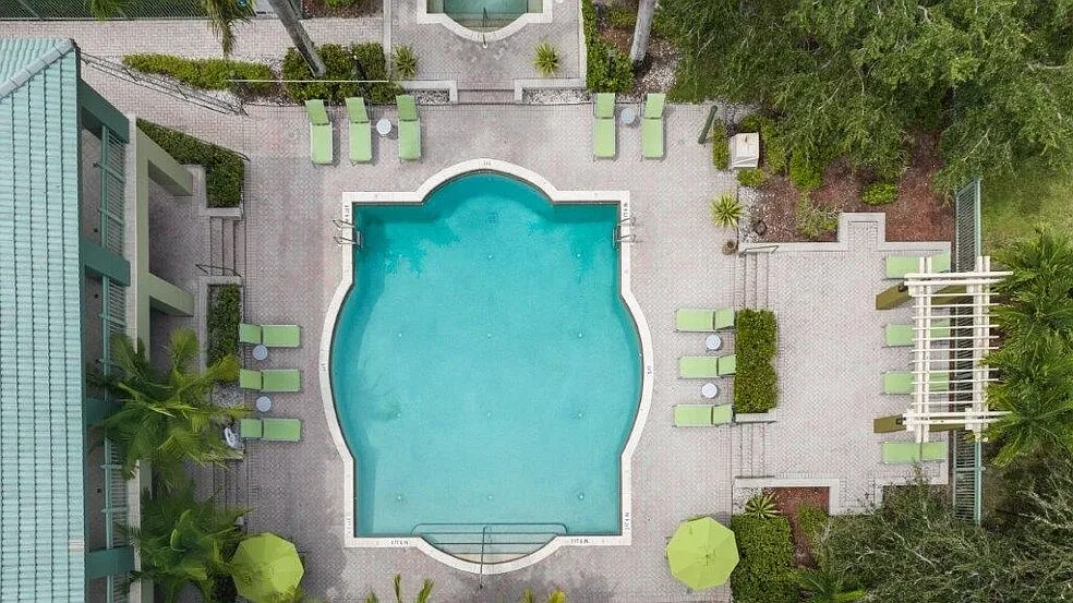 Club Mira Lago Apartments — Photo 2