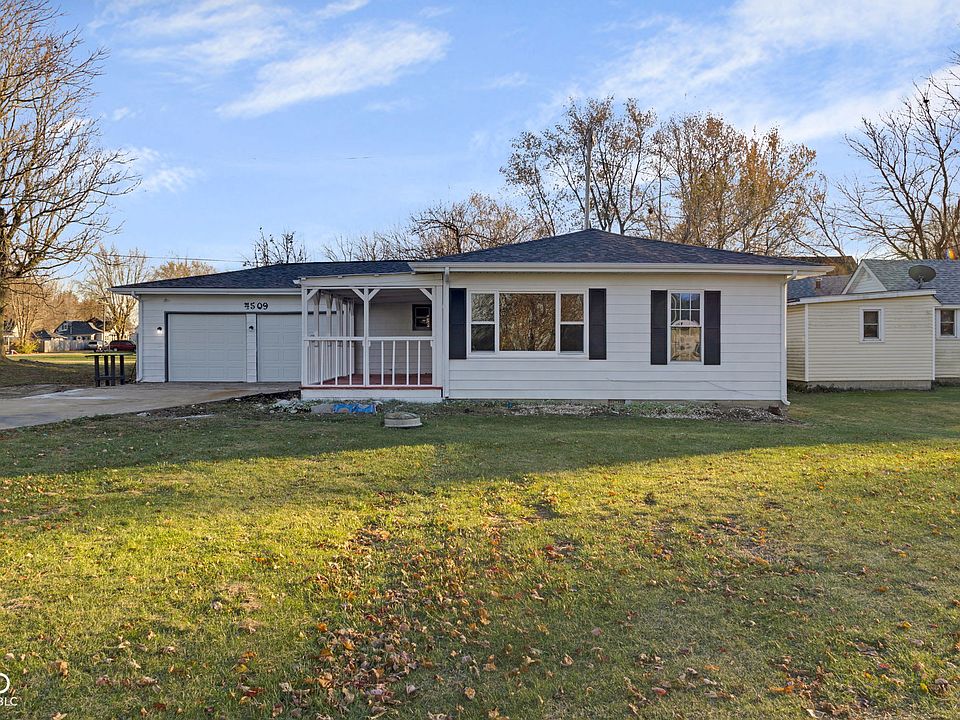 1st image of 4509 E 400 S