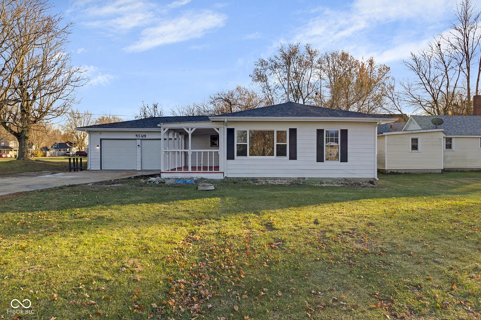 4509 E 400 S photo 1