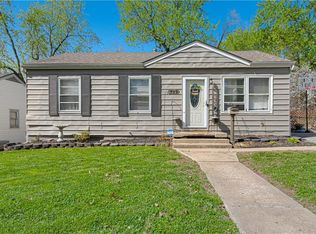 702 N Westwood Dr, Independence, MO 64050