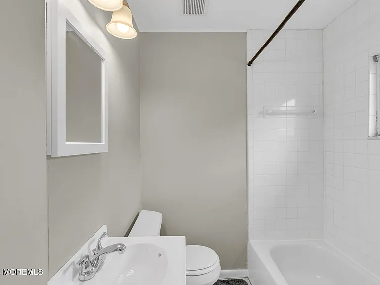 1218 Lister St — Photo 21