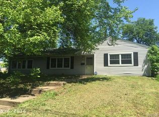 905 Saint Marie St, Florissant, MO 63031