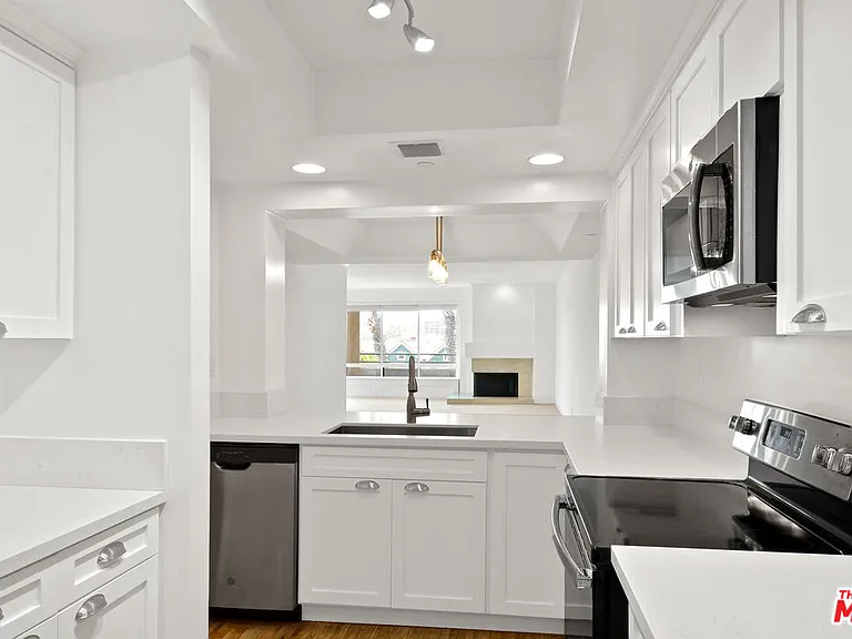 122 Ocean Park Blvd #511 — Photo 9