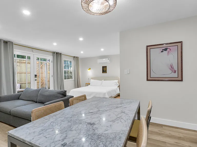 4121 Junius St #B — Photo 17