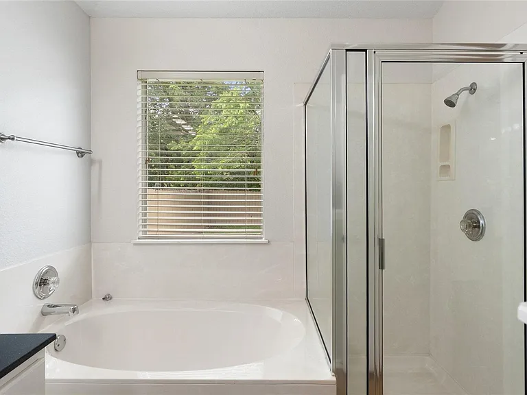 437 Sweet Leaf Ln — Photo 18