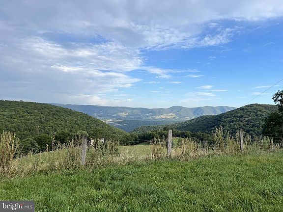3rd image of 9848 Lower Timber Ridge Rd
