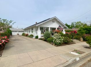 242 Laurel Ave, Oakdale, CA 95361