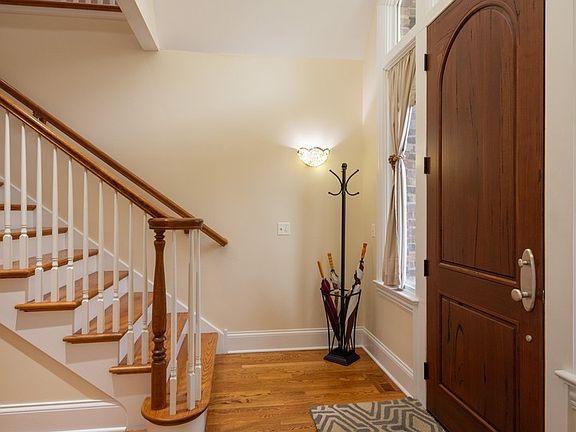 3rd image of 314 N Dryden Pl