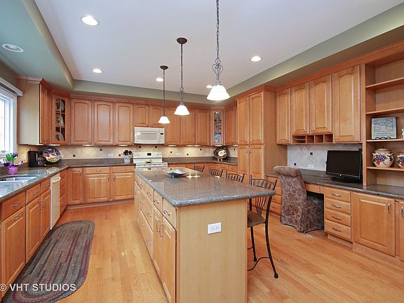 5th image of 1138 Williams Ave