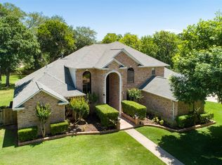 722 Lake Rd, Lake Jackson, TX 77566