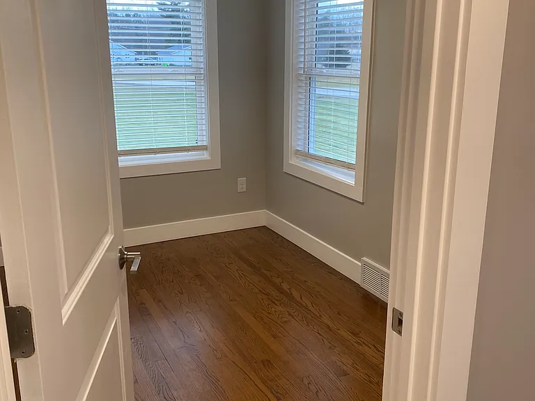 1570 Baker Rd — Photo 17
