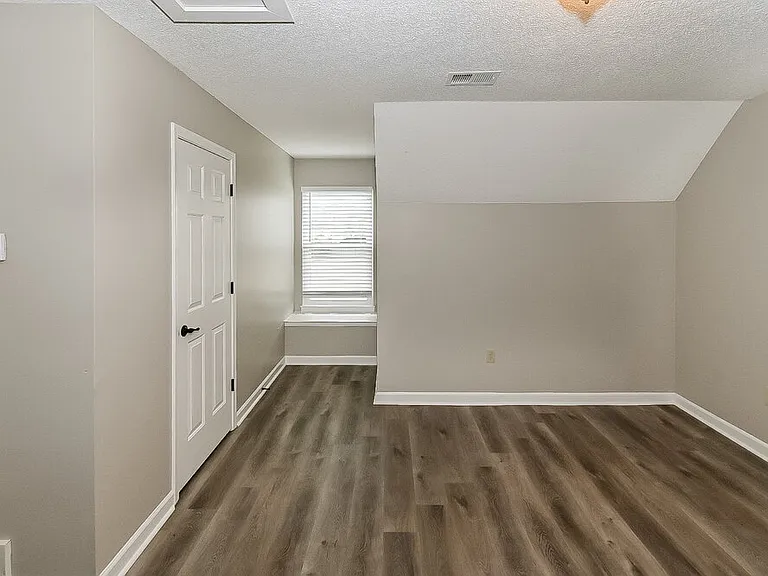 2780 White Oak Dr — Photo 13