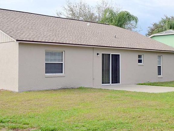 3rd image of 7767 Habersham Dr