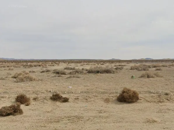 180 Vic Ave N, Palmdale, CA 93591