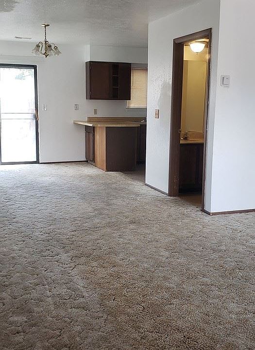 2nd image of 2811 Parque De Oeste Dr #B