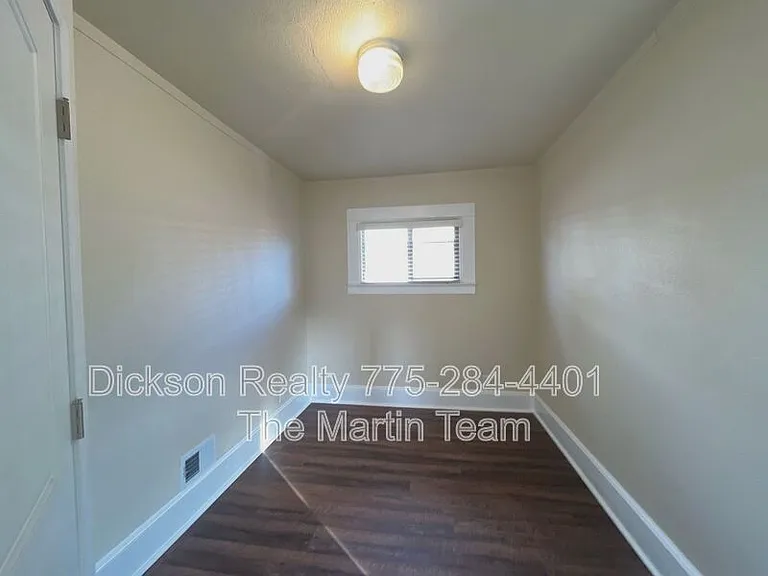 1561 G St — Photo 13