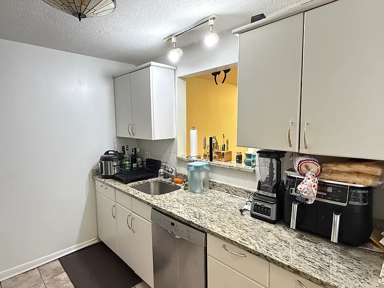 73 Charlesbank Rd #302 — Photo 13
