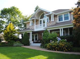 7 Assups Neck Ln, Quogue, NY 11959