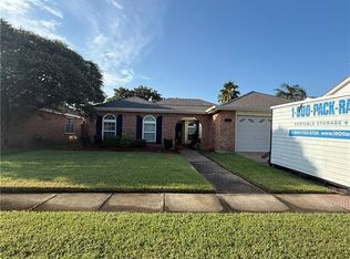 66 Granada Dr, Kenner, LA 70065