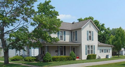 1st image of 80 N Bennett Ave