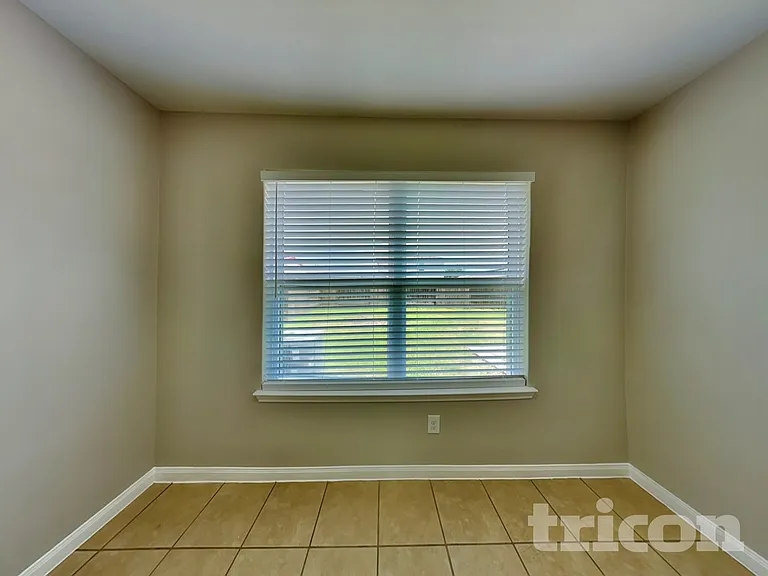 336 Comanche Plains Rd — Photo 3