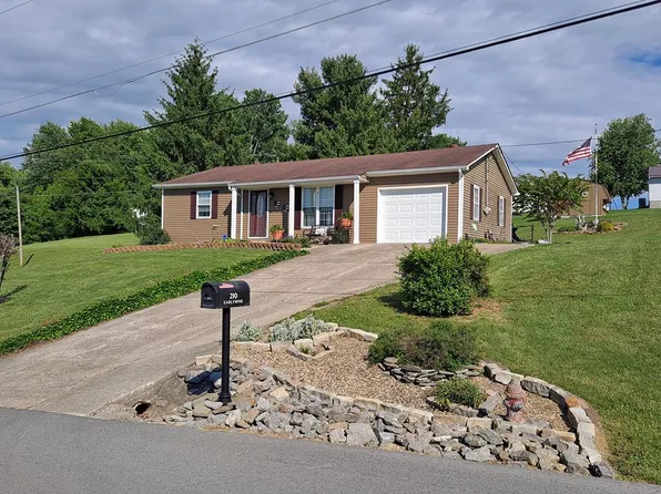 210 Marys Ave, Flemingsburg, KY 41041