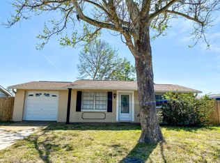 9753 Lake Chrise Ln, Pt Richey, FL 34668