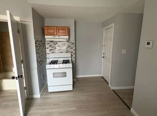 319 Coit St FLOOR 3, Irvington, NJ 07111