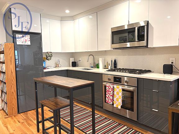 5th image of 395 Sterling Pl Floor 1