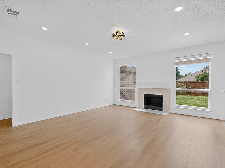 7807 Kristina Dr — Photo 12