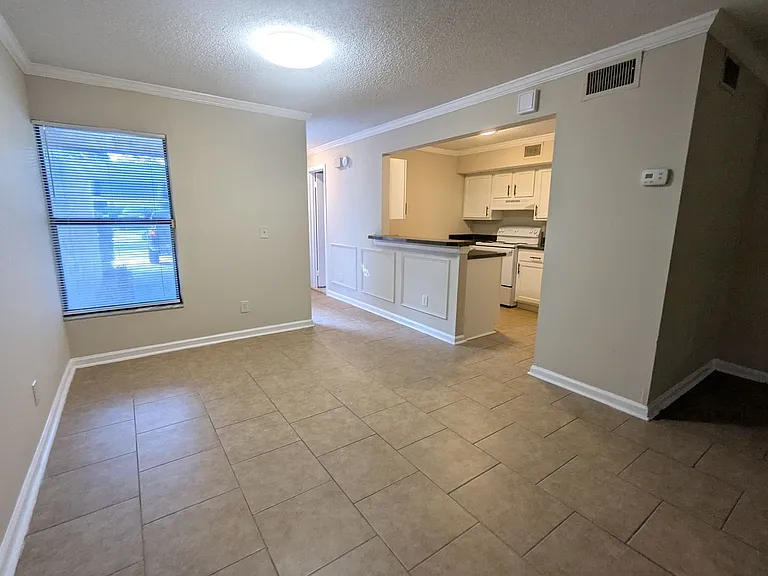 8538 Pineverde Ln — Photo 6