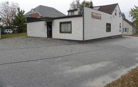 2nd image of 23 Cross St