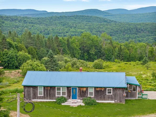 2692 Newark Street, Newark, VT 05871