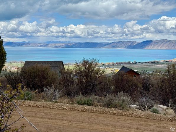 3077 S Sweetwater Pkwy, Garden City, UT 84028