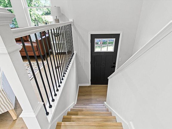 3rd image of 5681 Andrea Ln