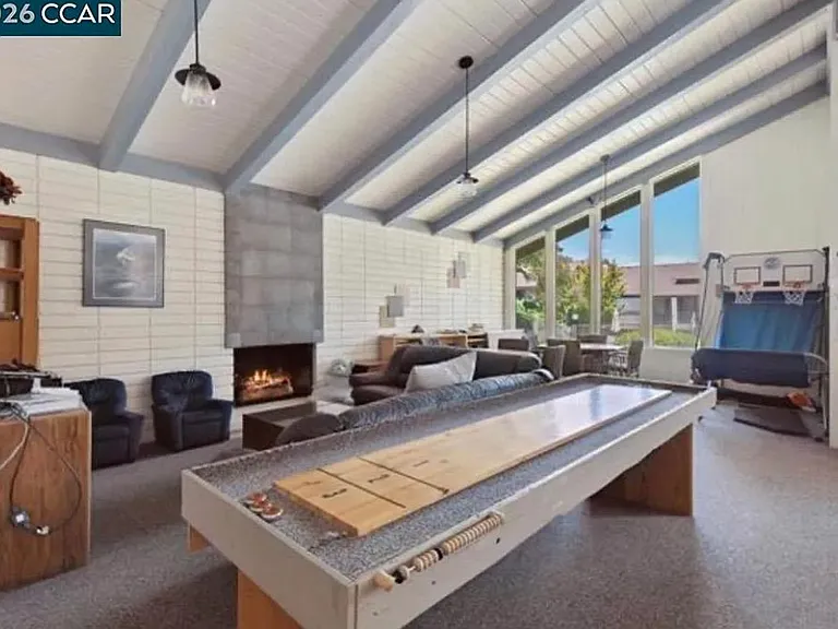 100 Kinross Dr #9 — Photo 13