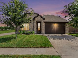 1077 Kingbird Ln, Alvarado, TX 76009