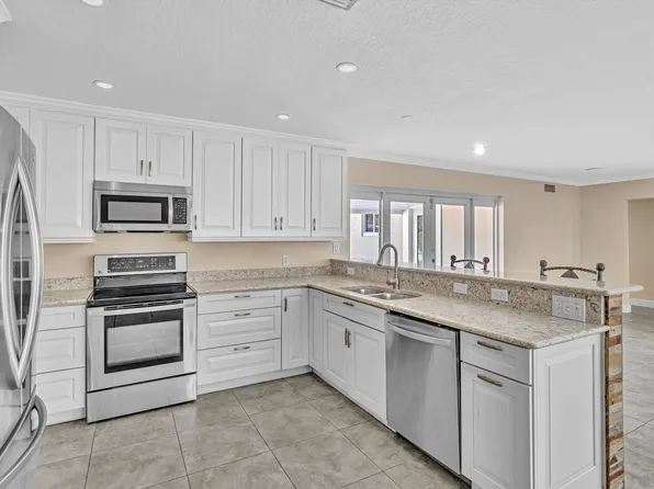 504 SE 6th Avenue, Deerfield Beach, FL 33441