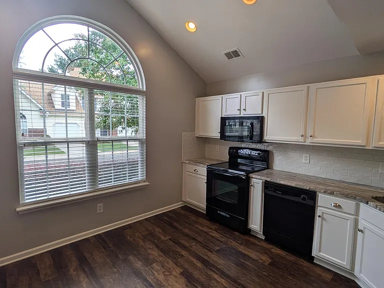 11920 Lambert Bridge Dr #1 — Photo 2