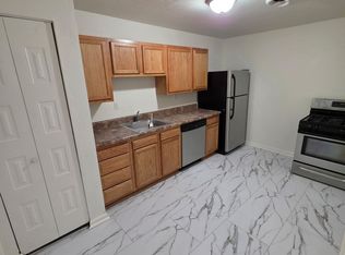 2204 Constitution Blvd APT 204, New Kensington, PA 15068