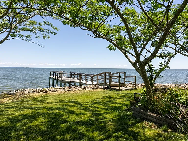 496 Bay Quarter Dr — Photo 10
