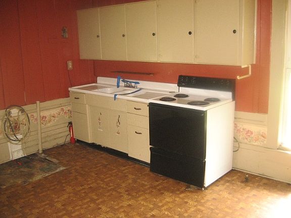 2nd image of 4301 Salines Dr