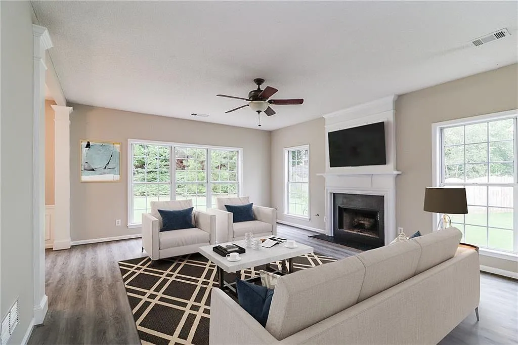 3 bed, 2.5 bath, 2091 sqft, $2,550 — Photo 3