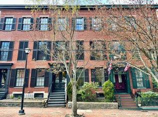 17 Pine St #1, Portland, ME 04102