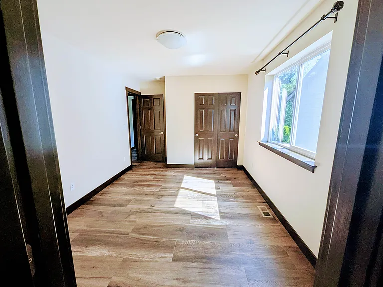 BR-3 entering from the Jack-n-Jill bathroom