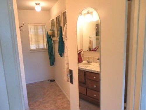 5th image of 4500 Panorama Dr