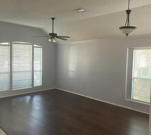 Combo Living Room/Dining Room