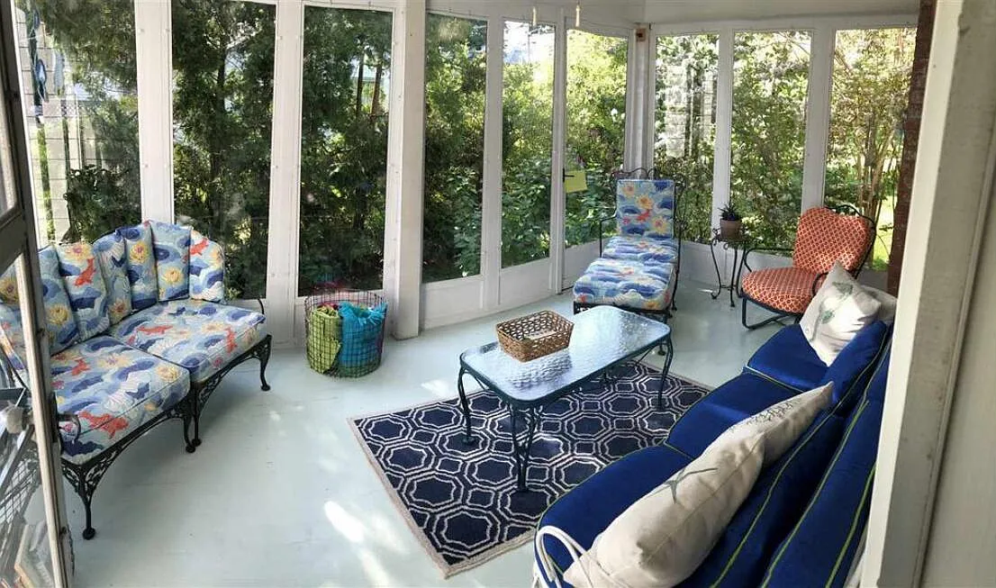 4 bed, 3300 sqft, $5,900 — Photo 3